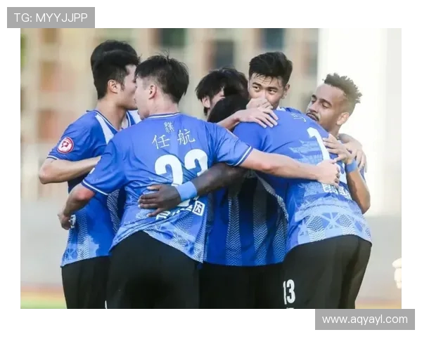 深圳足球队在钻石联赛积分榜上以90分稳居第一名展现强劲实力