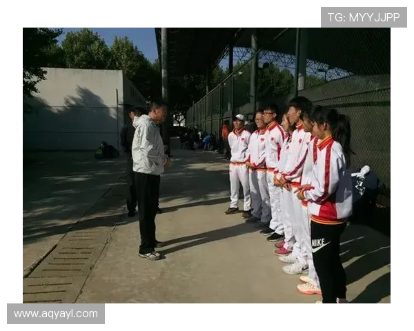 成都网球队耐力训练的科学分析与实战应用探讨